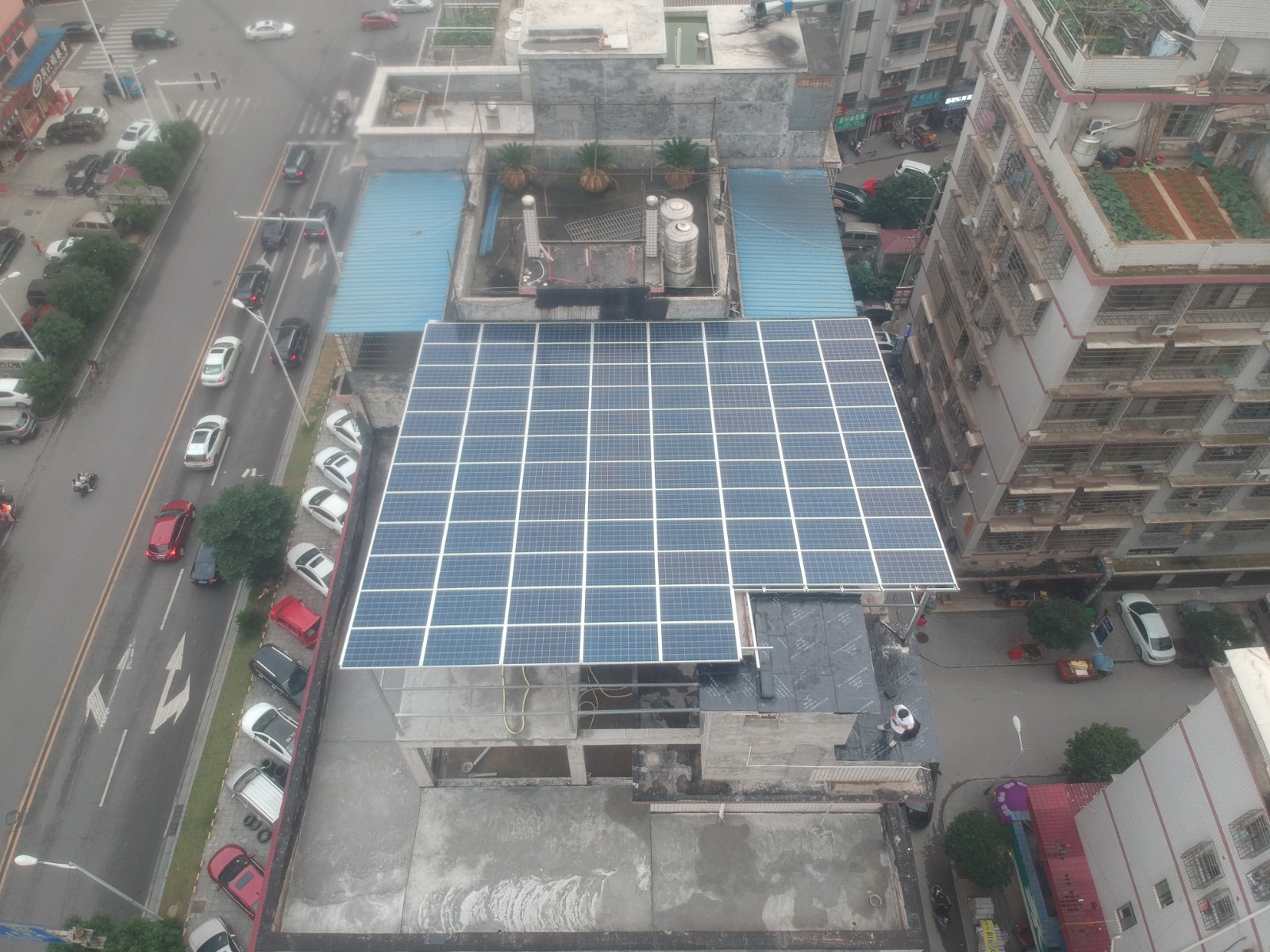 什么叫与构筑结合的散布式光伏发电系统？