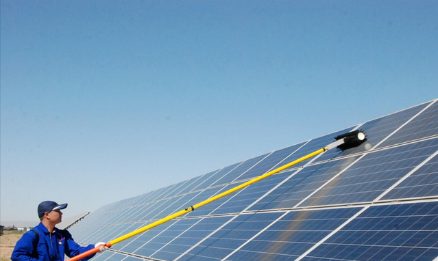 光伏市场大统一势在必行，散布式光伏登记资料清单不允许“加塞”。」确⒏奈萜菲滥承┐λ本帧